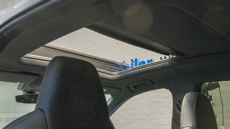 Audi e-tron 55 S-line Sportback quattro 5d