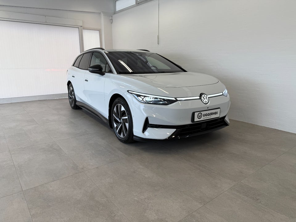 VW ID.7 77 Style Tourer 5d