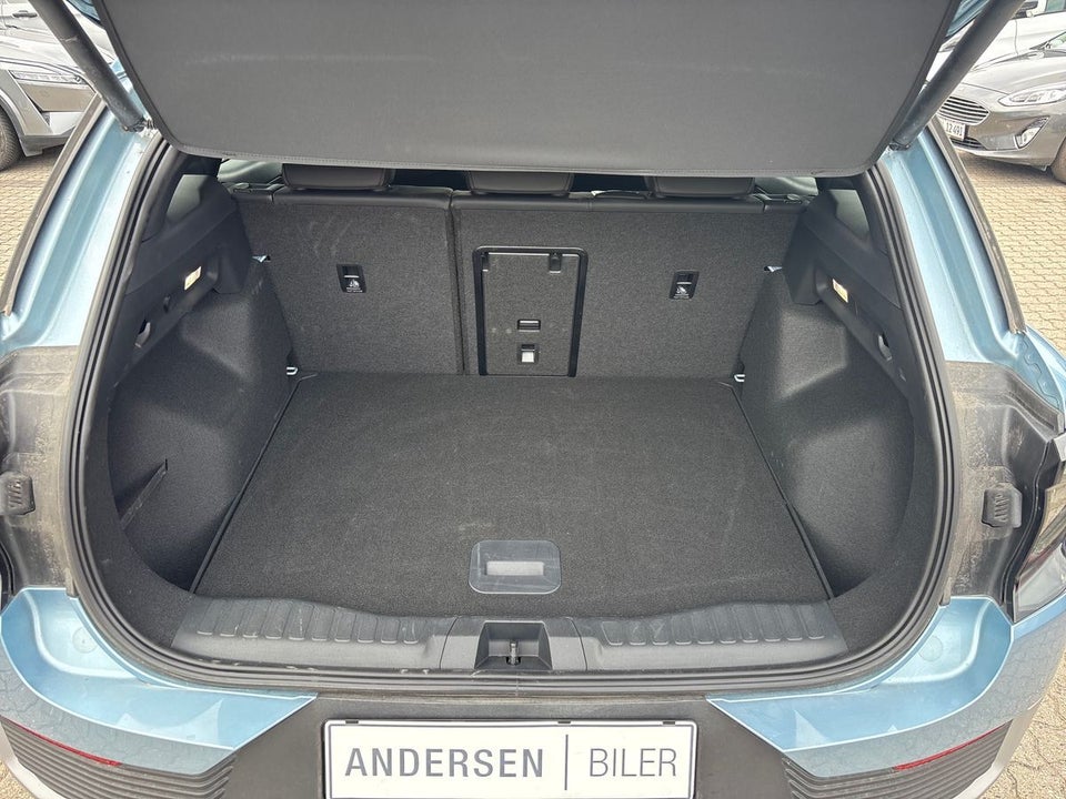 Ford Explorer 77 Premium Extended Range 5d