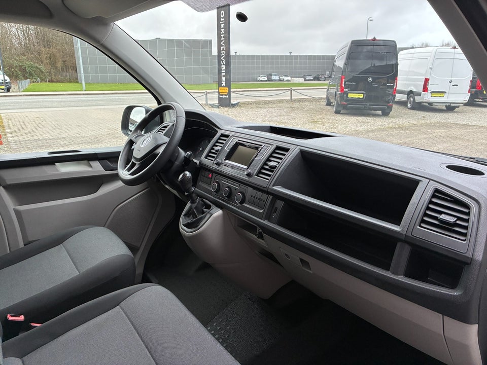 VW Transporter 2,0 TDi 102 Kassevogn lang