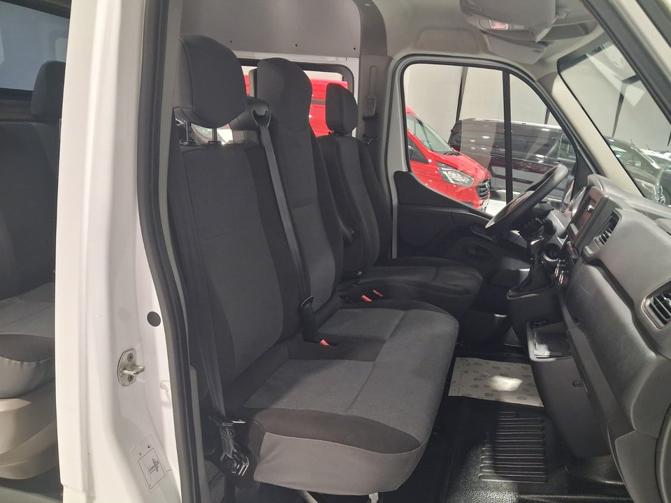 Renault Master IV T33 2,3 dCi 150 L2H2 Kassevogn