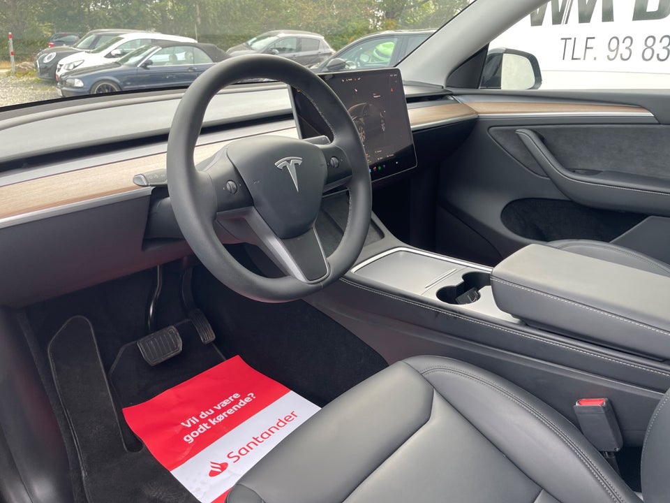 Tesla Model Y Long Range AWD 5d