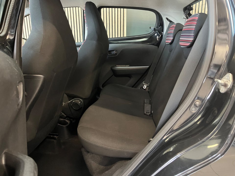 Citroën C1 1,2 PureTech Iconic 5d