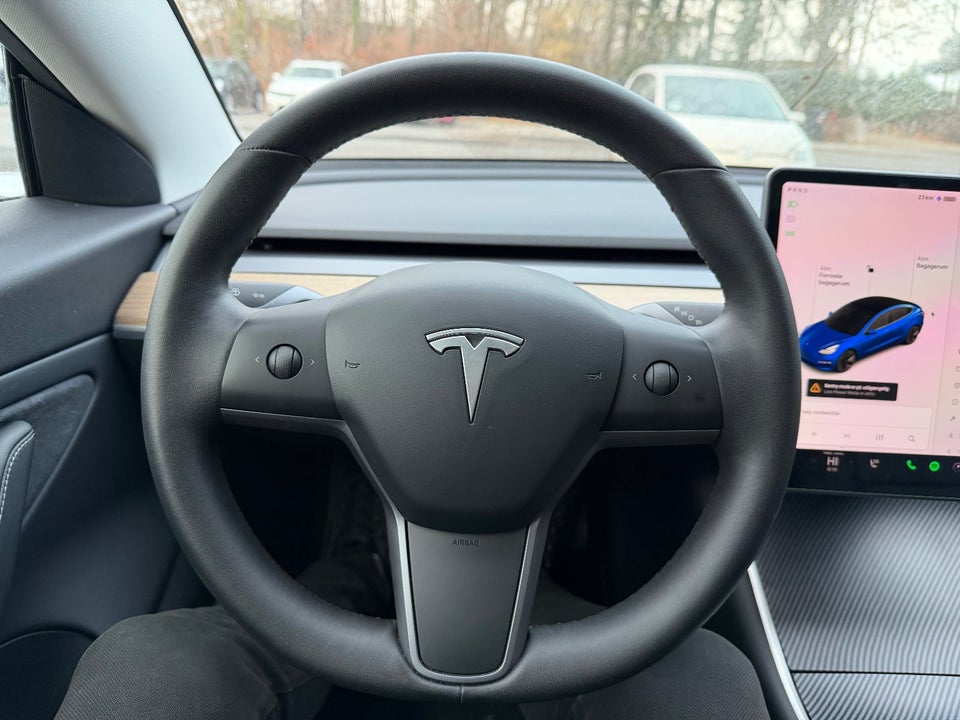 Tesla Model 3 Long Range AWD 4d