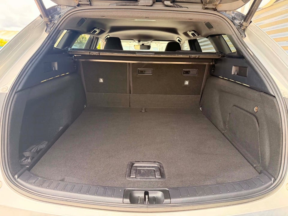 Toyota Corolla 2,0 Hybrid H3 Premium Touring Sports MDS 5d