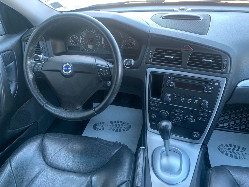 Volvo V70 2,4 140 5d