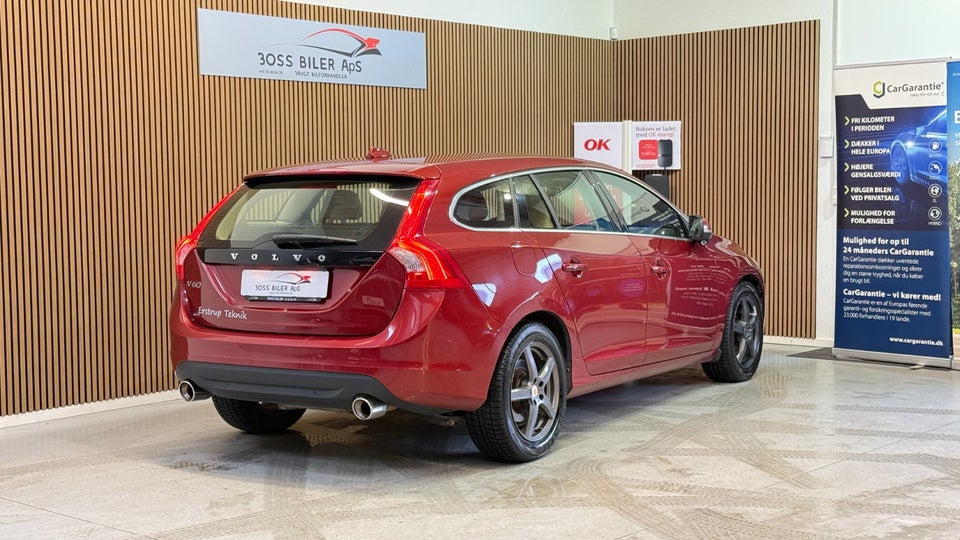 Volvo V60 2,4 D5 205 Summum aut. AWD 5d
