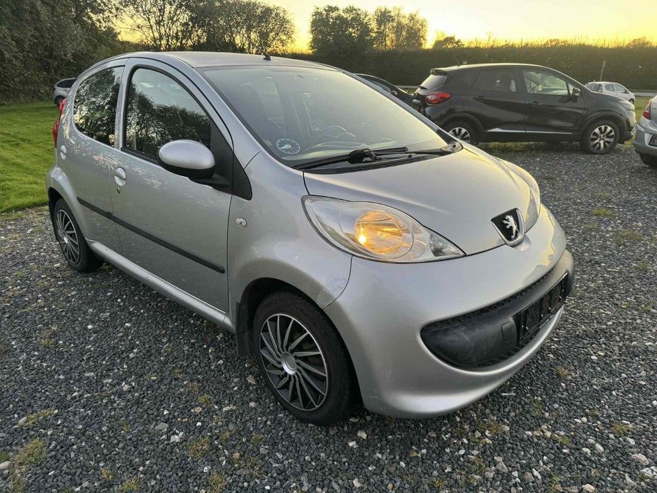 Peugeot 107 1,0 Trendy 5d