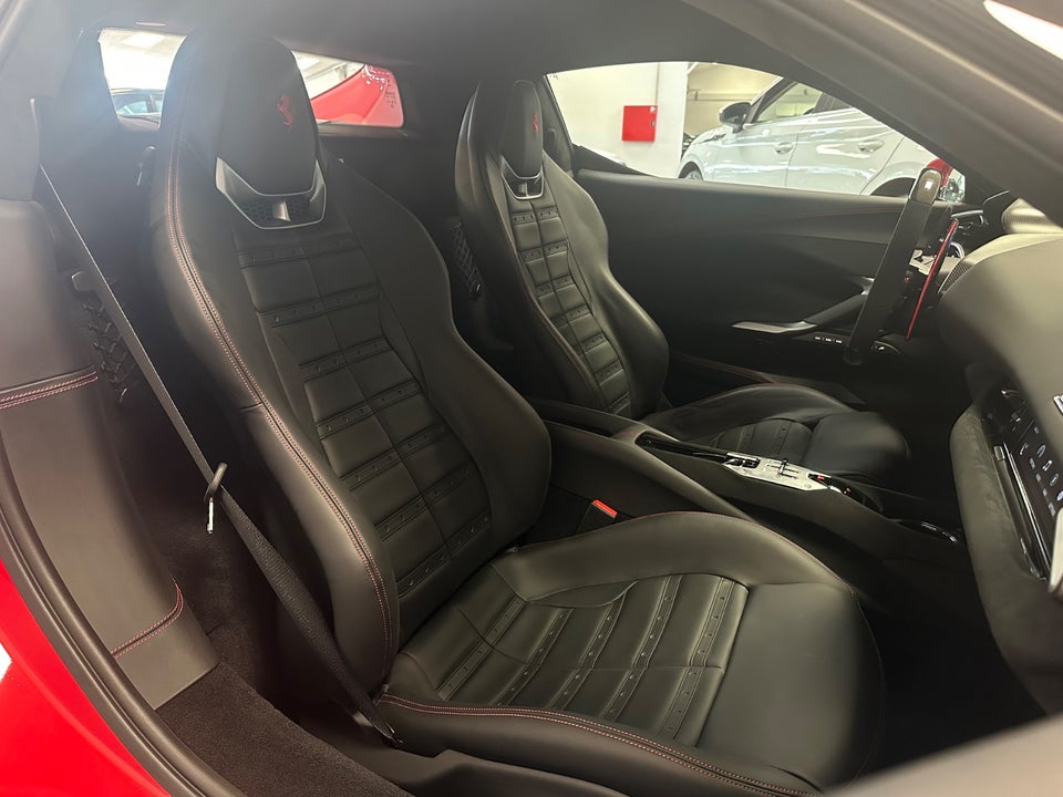 Ferrari 296 GTB 2,9 DCT 2d