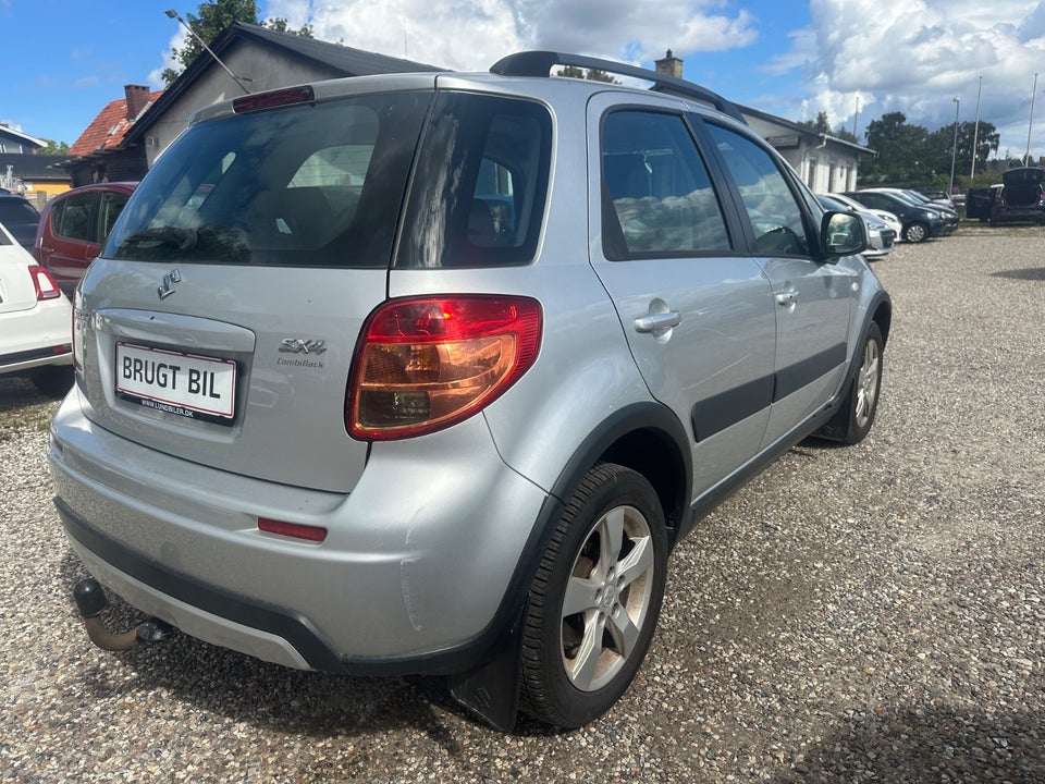 Suzuki SX4 1,6 CombiBack Exclusive 5d