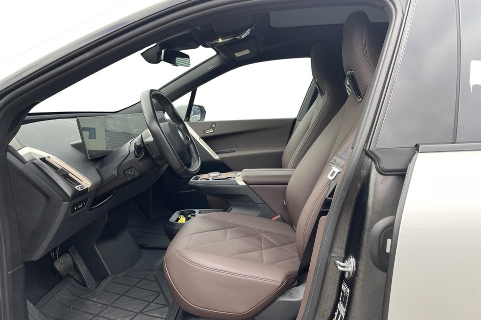 BMW iX xDrive40 Supercharged 5d