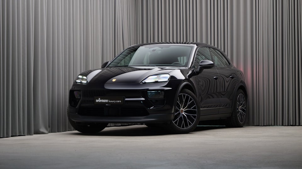 Porsche Macan 4 5d