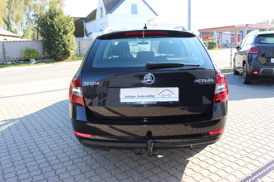 Skoda Octavia 2,0 TDi 150 Style Combi DSG 5d