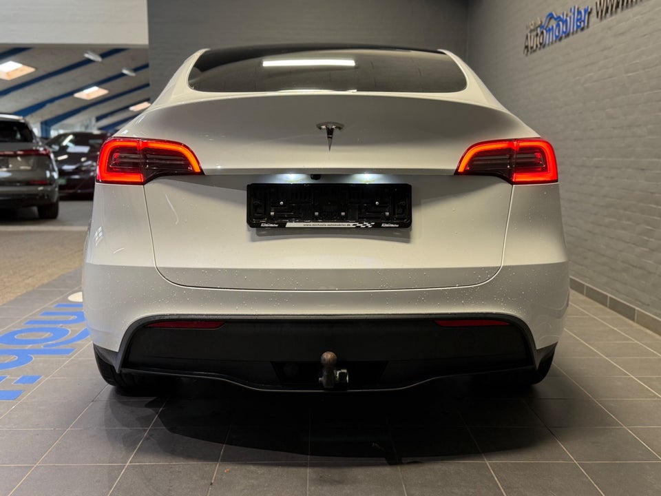 Tesla Model Y RWD 5d