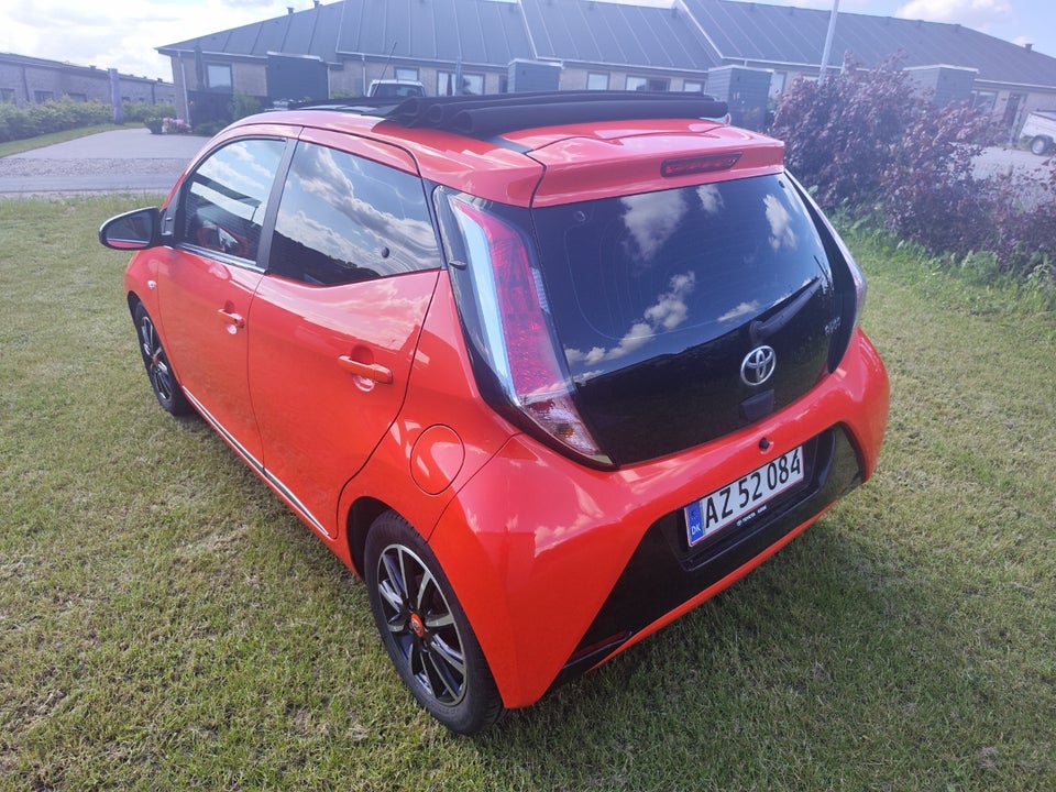 Toyota Aygo 1,0 VVT-i x-sky 5d