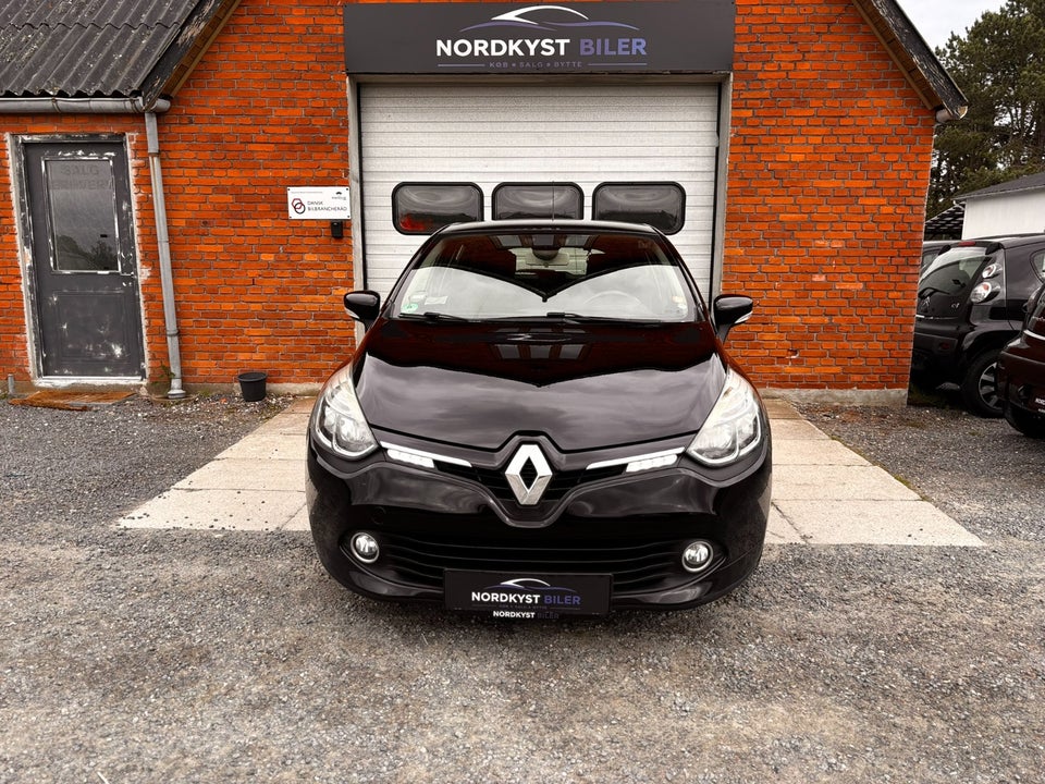 Renault Clio IV 0,9 TCe 90 Expression 5d
