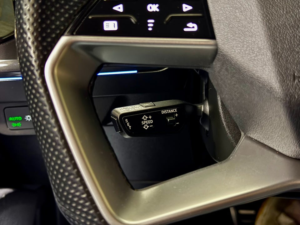 Audi Q4 e-tron 40 S-line 5d