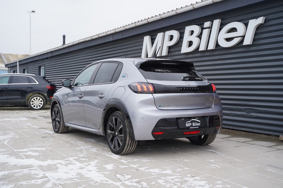 Peugeot e-208 50 GT 5d