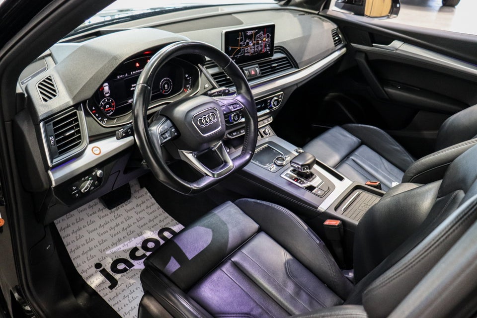 Audi Q5 40 TDi S-line quattro S-tr. 5d