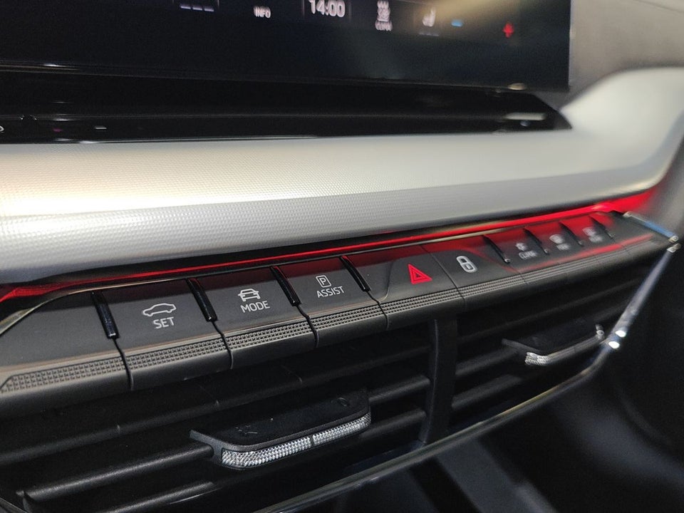 Skoda Octavia 1,4 TSi iV First Edition Combi DSG 5d