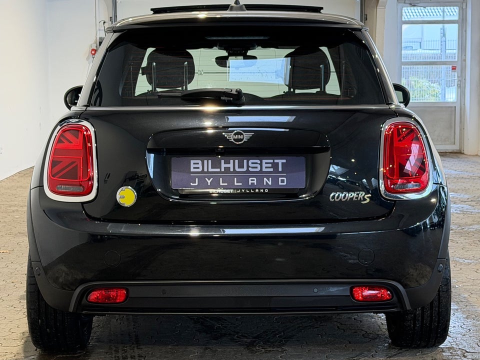 MINI Cooper SE Yours Trim 3d