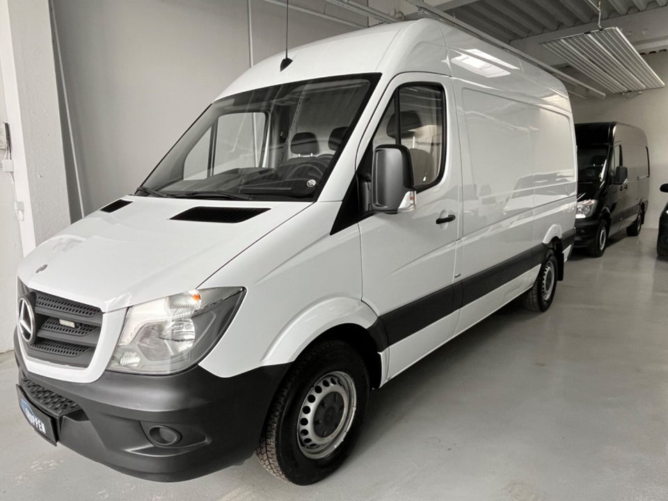 Mercedes Sprinter 216 2,2 CDi R2 Kassevogn aut.