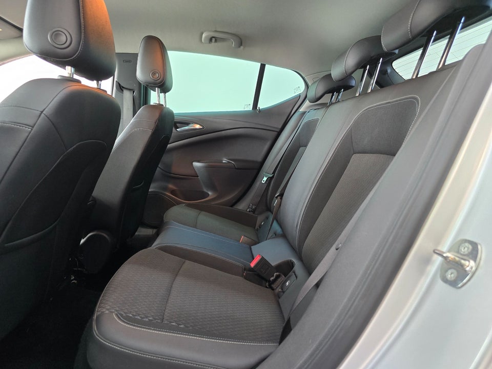 Opel Astra 1,4 T 150 Innovation 5d