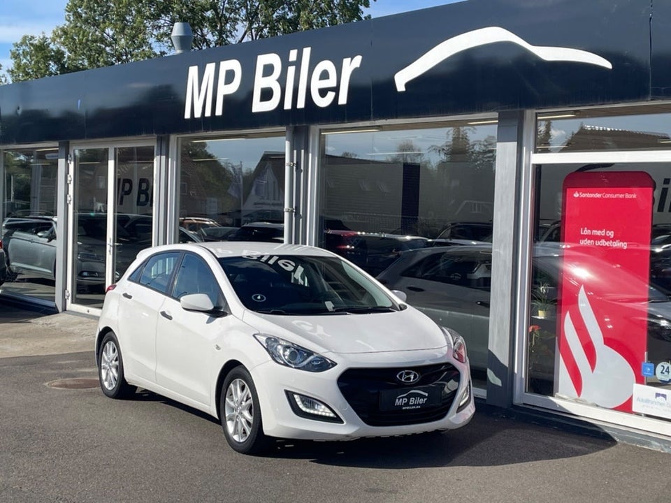 Hyundai i30 1,6 CRDi 110 Style Eco 5d