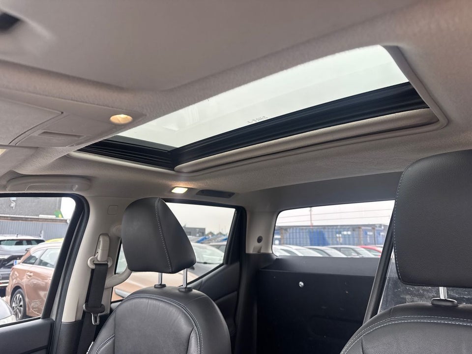 Nissan Navara 2,3 dCi 190 Db.Kab N-Guard aut. 4d