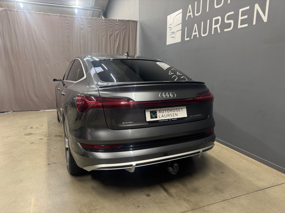 Audi e-tron 55 S-line Sportback quattro 5d