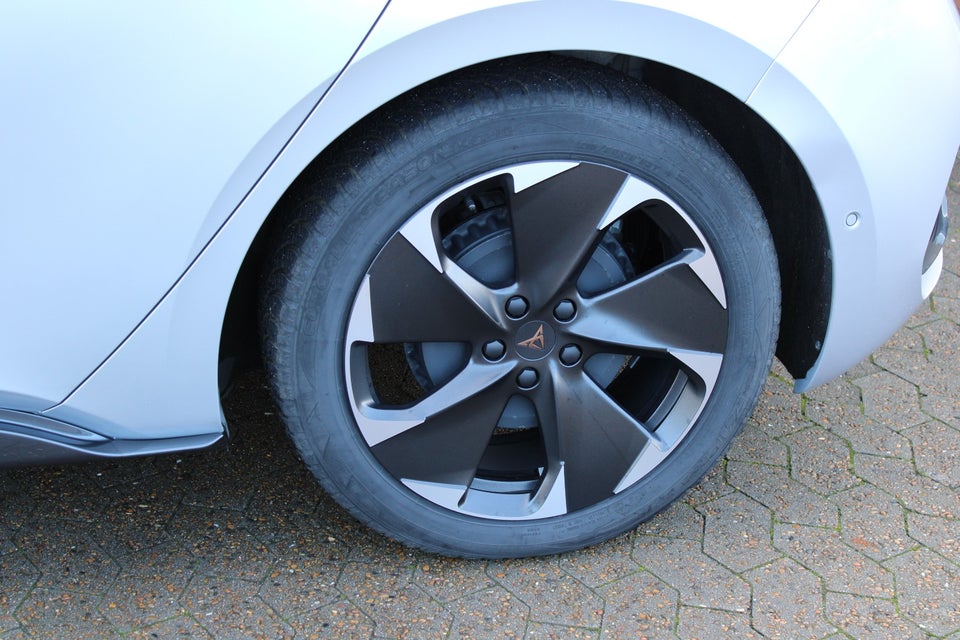 Cupra Born 77 e-Boost Dinamica 5d