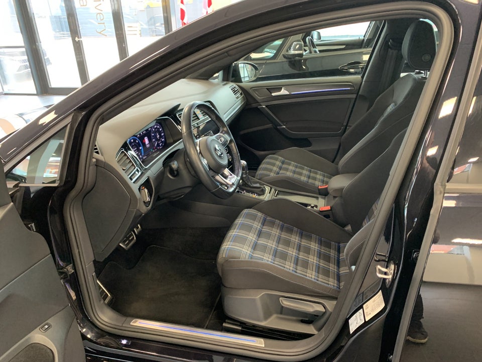 VW Golf VII 1,4 GTE DSG 5d