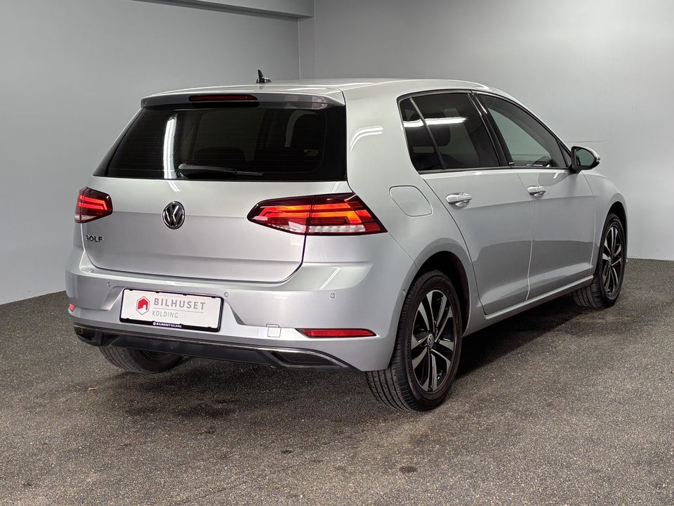 VW Golf VII 1,6 TDi 115 IQ.Drive DSG 5d