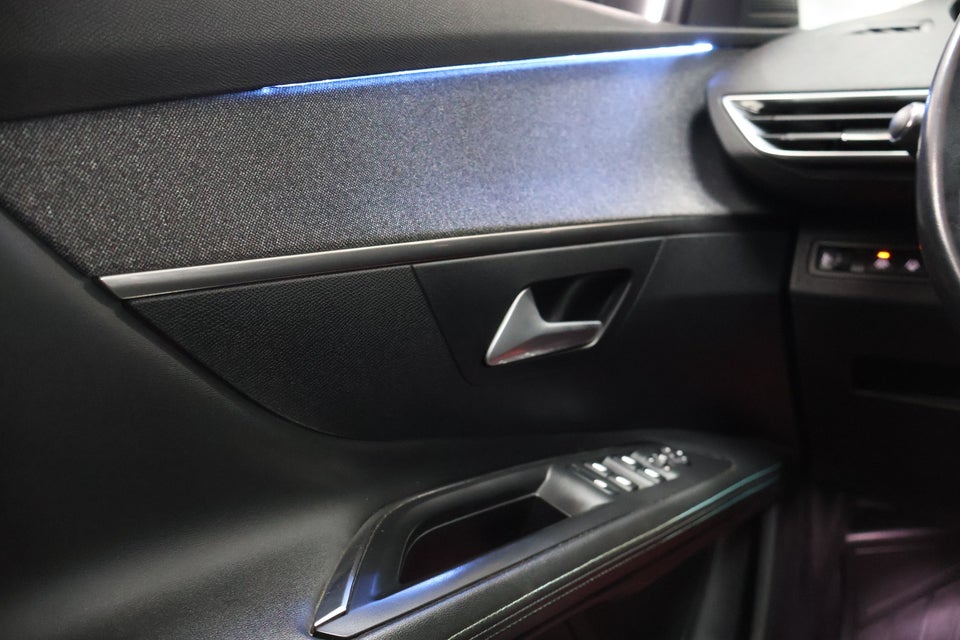 Peugeot 3008 1,6 Hybrid Allure Pack EAT8 5d