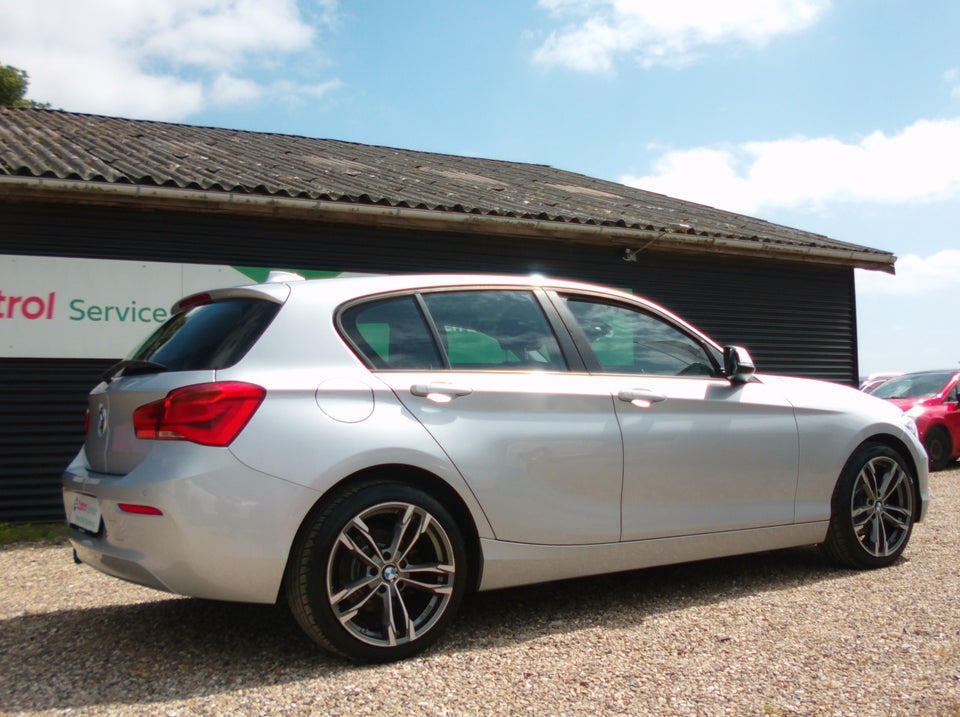 BMW 118i 1,5 Advantage aut. 5d
