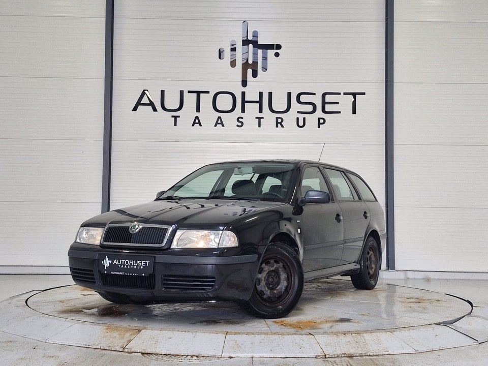 Skoda Octavia 1,6 Ambiente Combi 5d