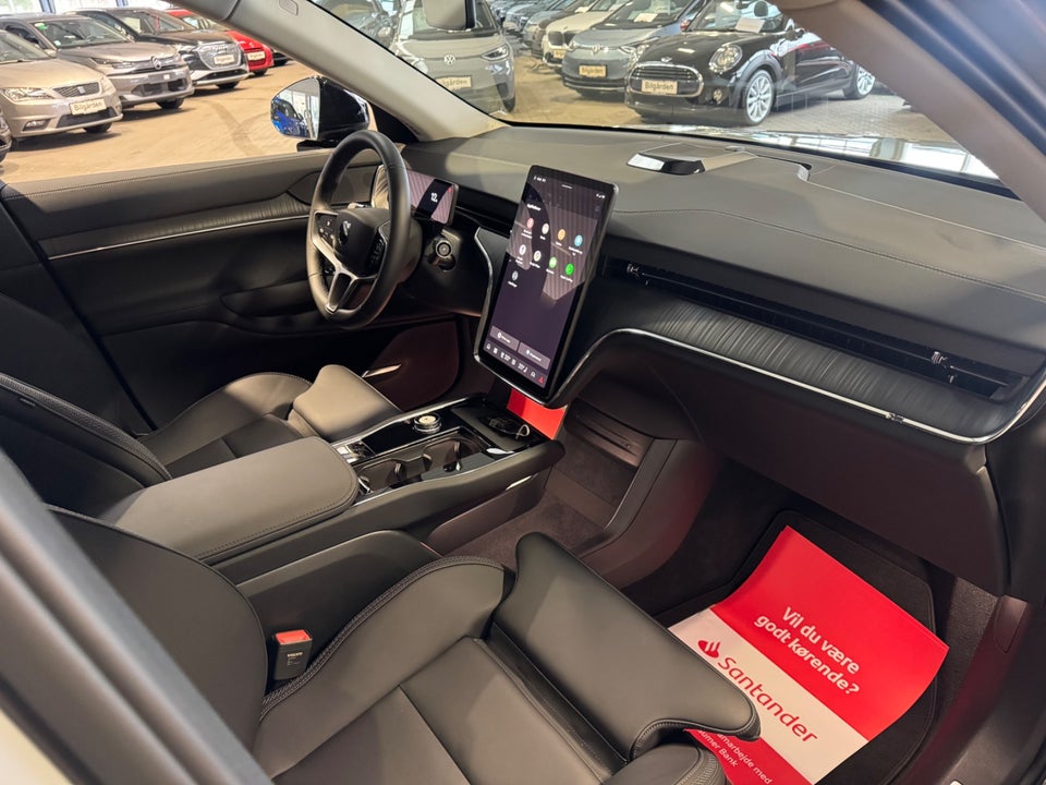 Volvo EX90 Plus 7prs 5d