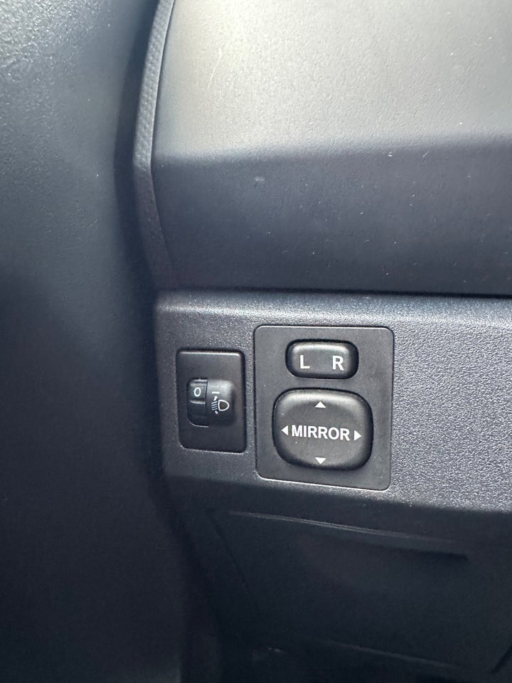 Toyota Yaris 1,3 Luna 5d