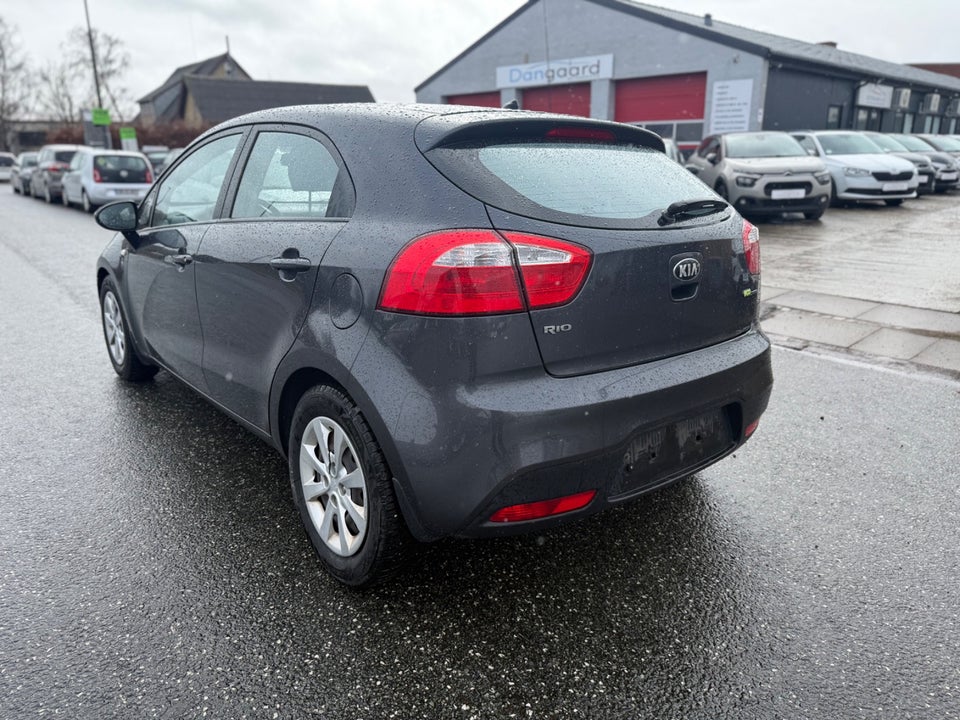 Kia Rio 1,2 CVVT Style+ 5d