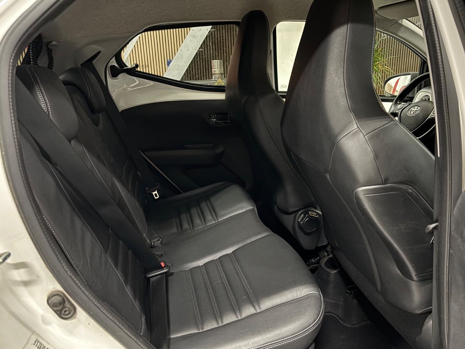 Toyota Aygo 1,0 VVT-i x-cellence 5d