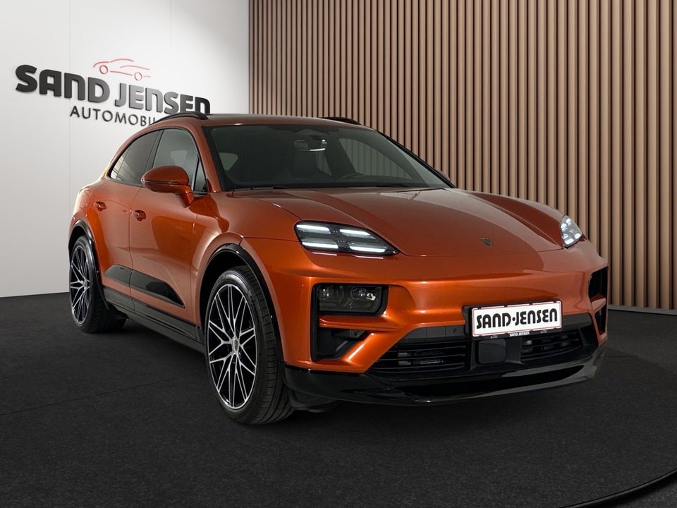 Porsche Macan Turbo 5d