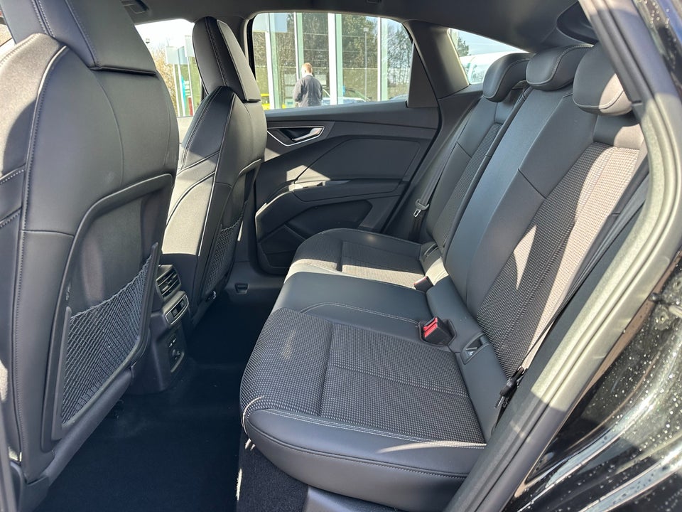 Audi Q4 e-tron 40 Attitude Sportback 5d