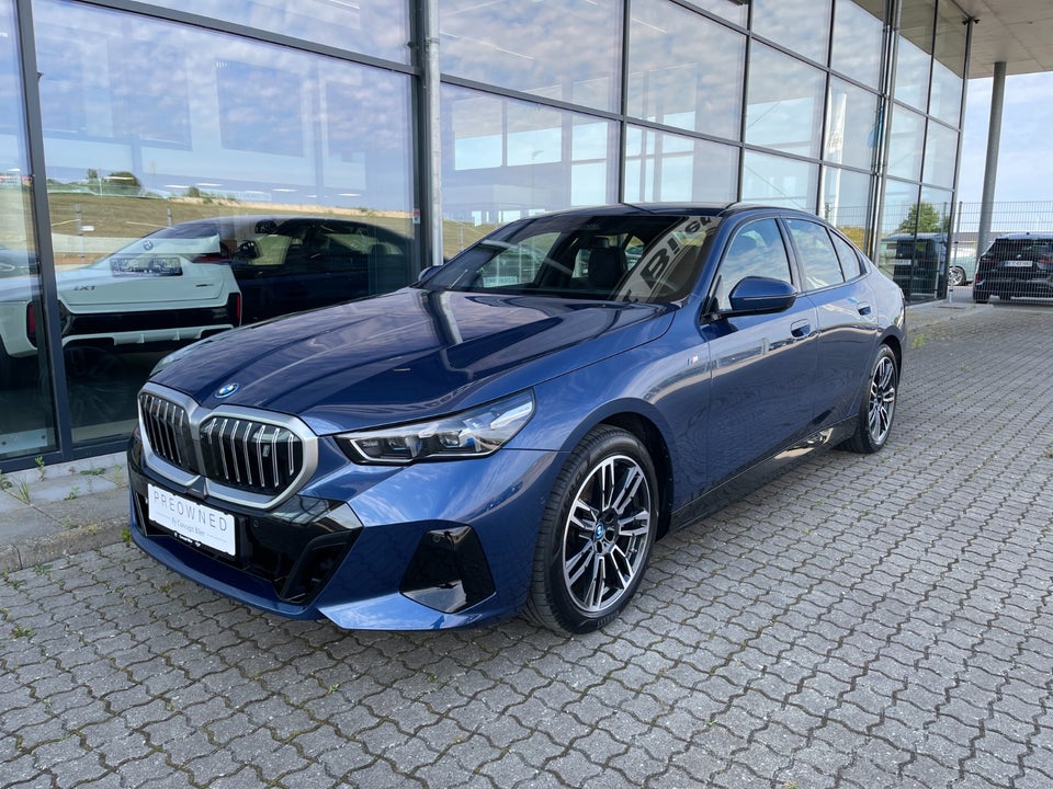 BMW i5 eDrive40 M-Sport 4d