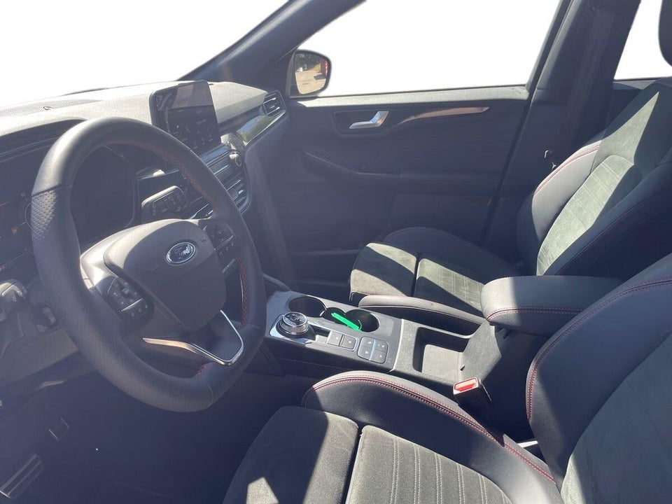 Ford Kuga 2,5 PHEV ST-Line X CVT 5d