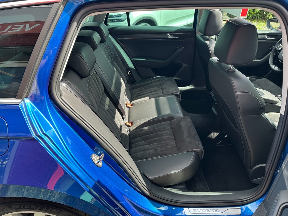 Skoda Superb 1,4 TSi iV Plus Combi DSG 5d