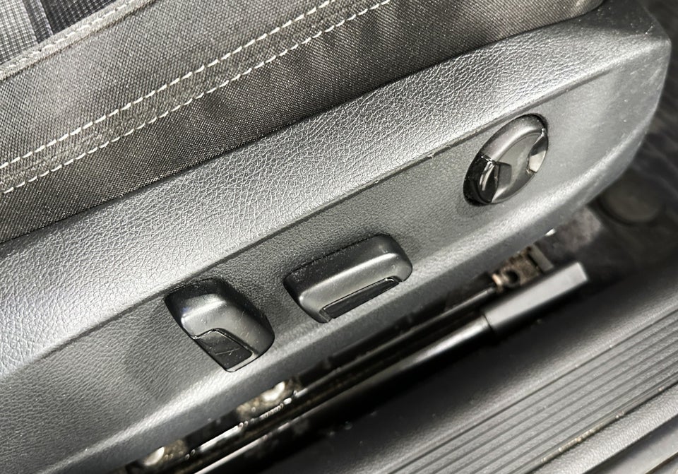 VW Passat 2,0 TDi 150 Comfortline Variant DSG 5d