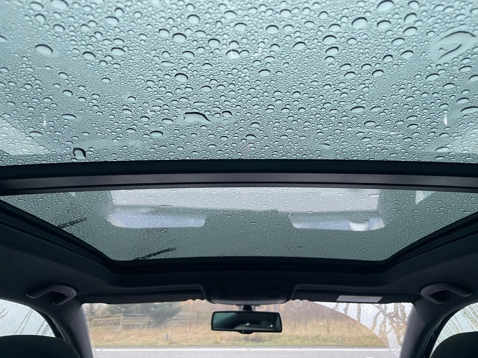 VW Golf VII 2,0 R Variant DSG 4Motion BMT 5d