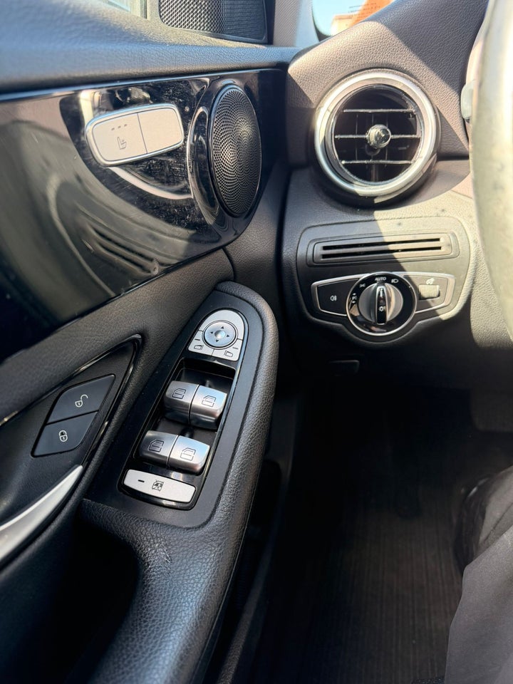 Mercedes C220 d 2,2 Avantgarde stc. aut. 5d