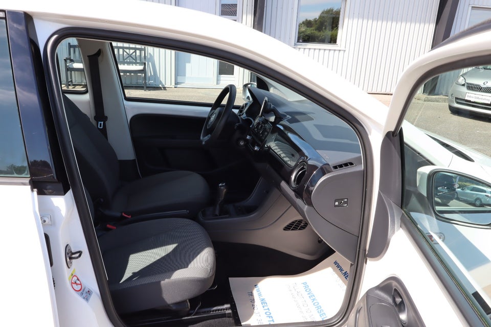 VW Up! 1,0 75 Groove Up! BMT 5d