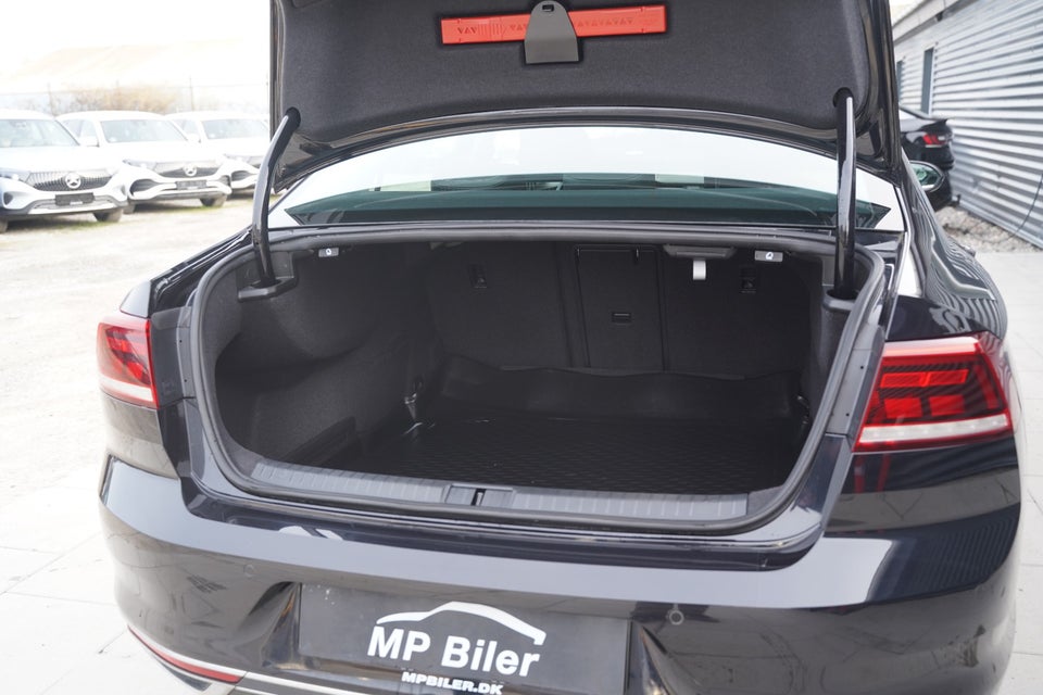 VW Passat 1,5 TSi 150 Elegance+ DSG 4d